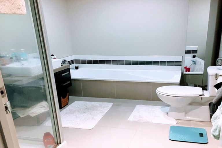 Photo of property in 12 Reins Road, Takanini, 2112