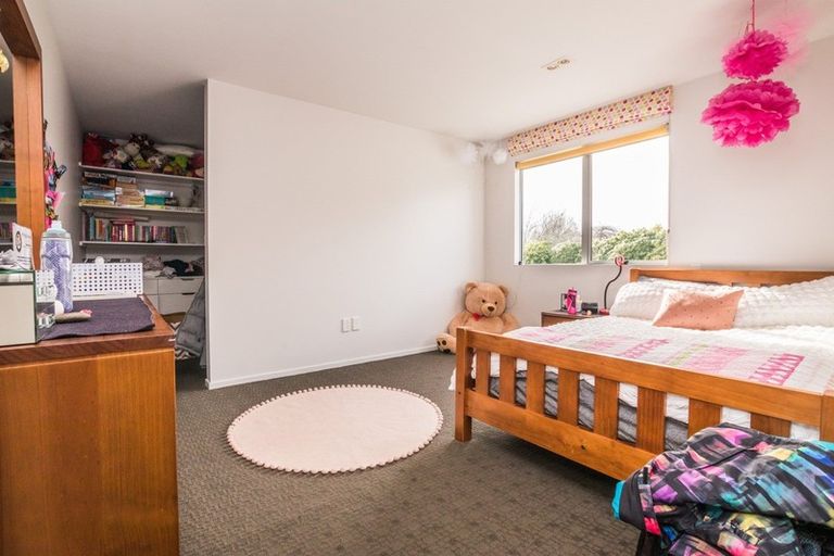 Photo of property in 43 Anne Street, Winton, 9720