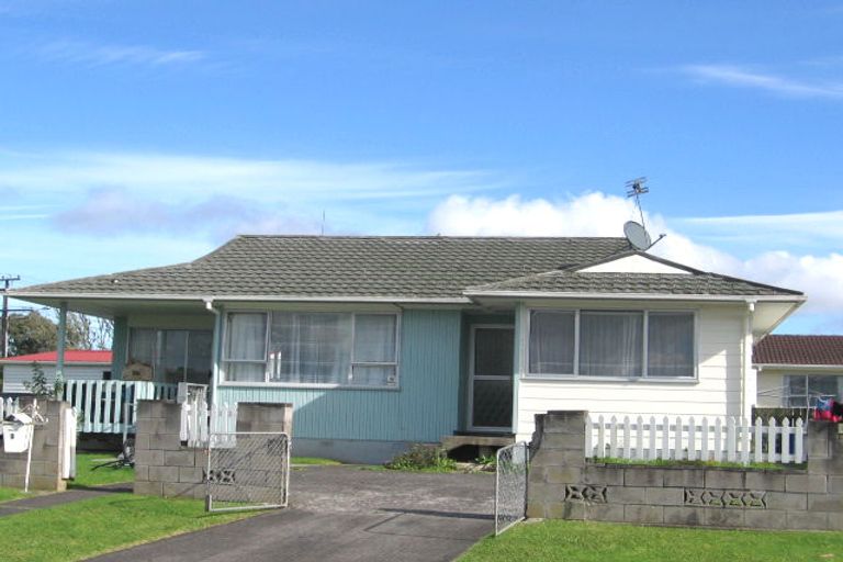 Photo of property in 2 Hindmarsh Street, Henderson, Auckland, 0612