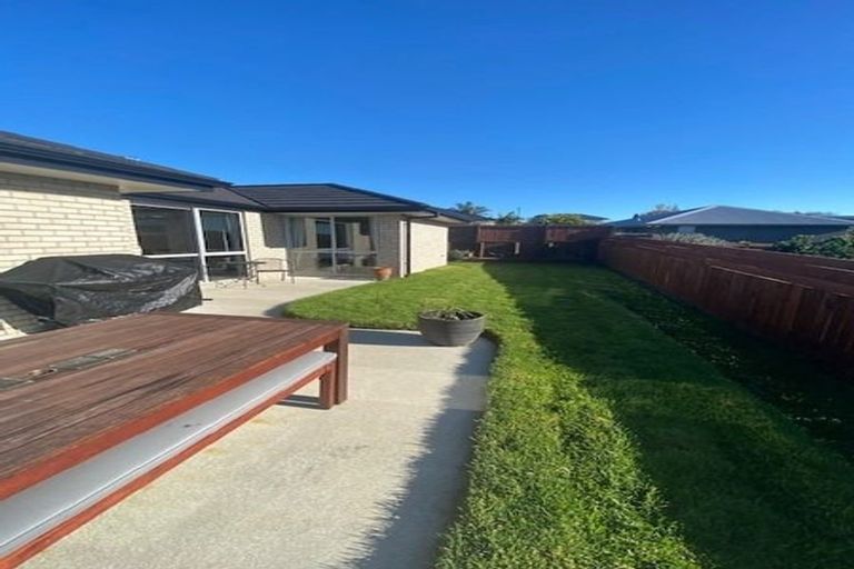 Photo of property in 31 Fairfax Crescent, Pyes Pa, Tauranga, 3112