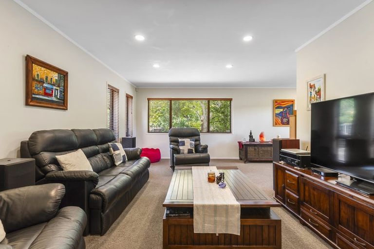 Photo of property in 66 Sunderlands Road, Half Moon Bay, Auckland, 2012