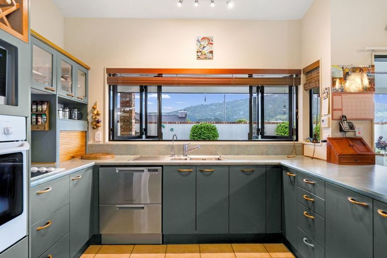 Photo of property in 44 Hodgkins Street, Pukehangi, Rotorua, 3015