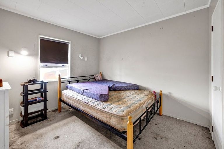 Photo of property in 22 Ponderosa Place, Opunake, 4616