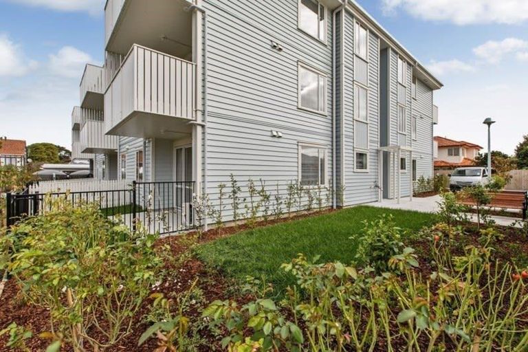 Photo of property in Bloom Swanson, 112/21b Swanson Road, Henderson, Auckland, 0610