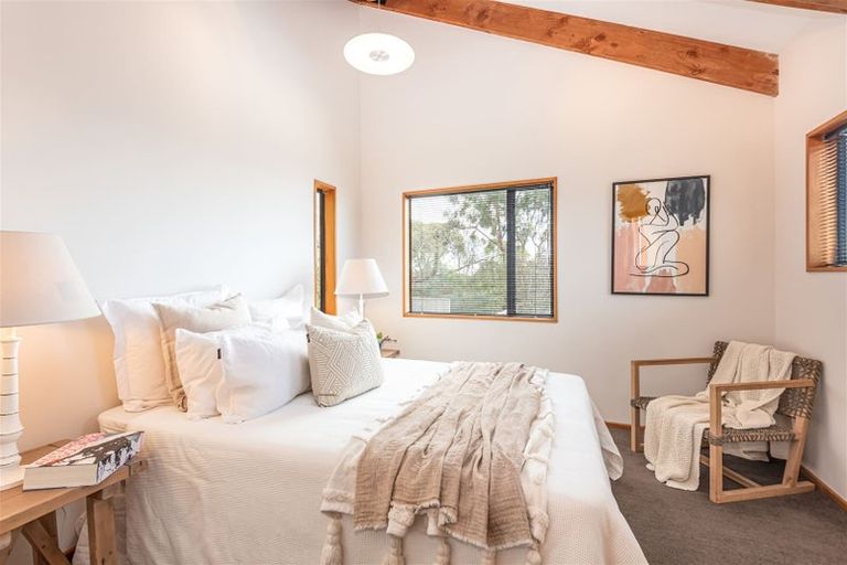 Photo of property in 64 Mount Pleasant Road, Mount Pleasant, Christchurch, 8081