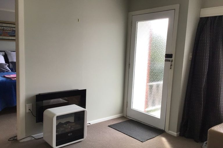 Photo of property in 2/4 Penzance Road, Mairangi Bay, Auckland, 0630