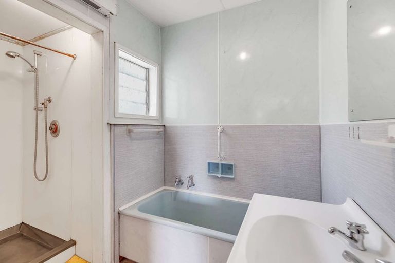 Photo of property in 32 Manuka Street, Castlecliff, Whanganui, 4501