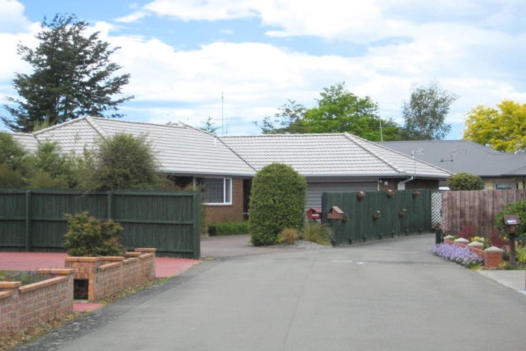 Photo of property in 18 Innisfree Place, Northwood, Christchurch, 8051