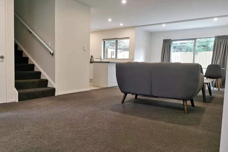 Photo of property in 1/2 Montana Avenue, Ilam, Christchurch, 8041