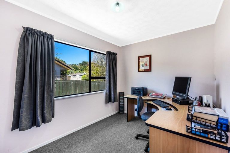 Photo of property in 19 Topaz Street, Birchville, Upper Hutt, 5018