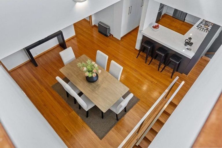 Photo of property in 65 Forrest Hill Road, Milford, Auckland, 0620