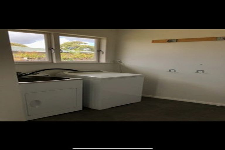 Photo of property in 43b Abraham Crescent, Milson, Palmerston North, 4414