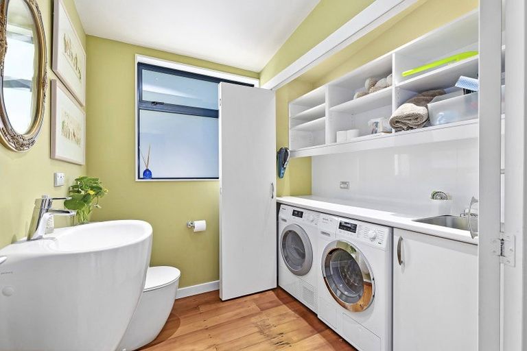 Photo of property in 74 Falkirk Avenue, Seatoun, Wellington, 6022