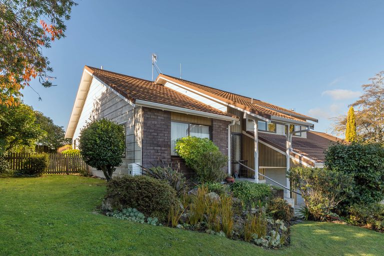Photo of property in 1b Peachgrove Terrace, Hillcrest, Rotorua, 3015