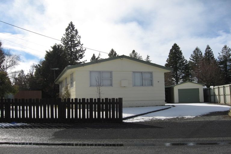 Photo of property in 27 Jollie Road, Twizel, 7901