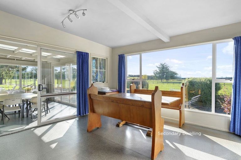 Photo of property in 602 Yaldhurst Road, Yaldhurst, Christchurch, 7676