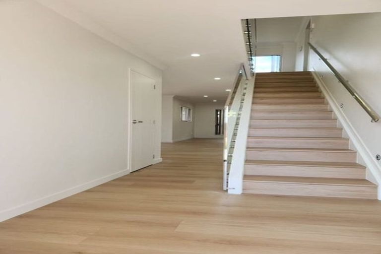 Photo of property in 20a Tawa Crescent, Manurewa, Auckland, 2102