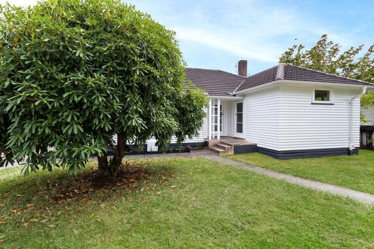Photo of property in 9 Tranmere Road, Fairfield, Hamilton, 3214