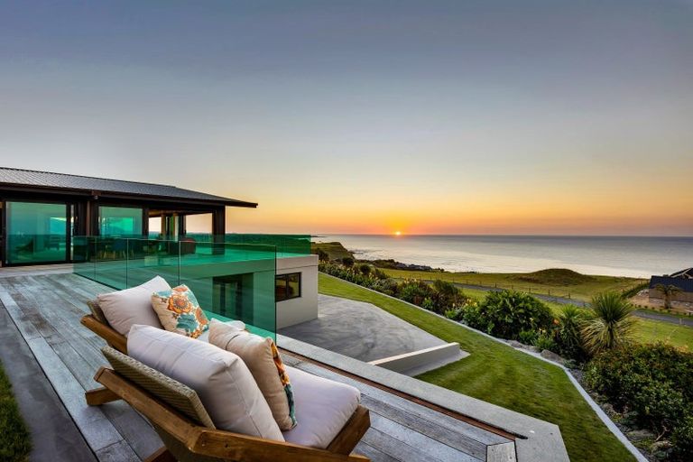 Photo of property in 24 Washer Road, Omata, New Plymouth, 4374