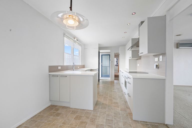 Photo of property in 16 Myrtle Grove, Putaruru, 3411