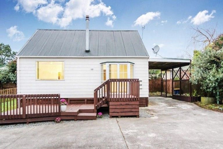 Photo of property in 223 Waitemata Drive, Ranui, Auckland, 0612