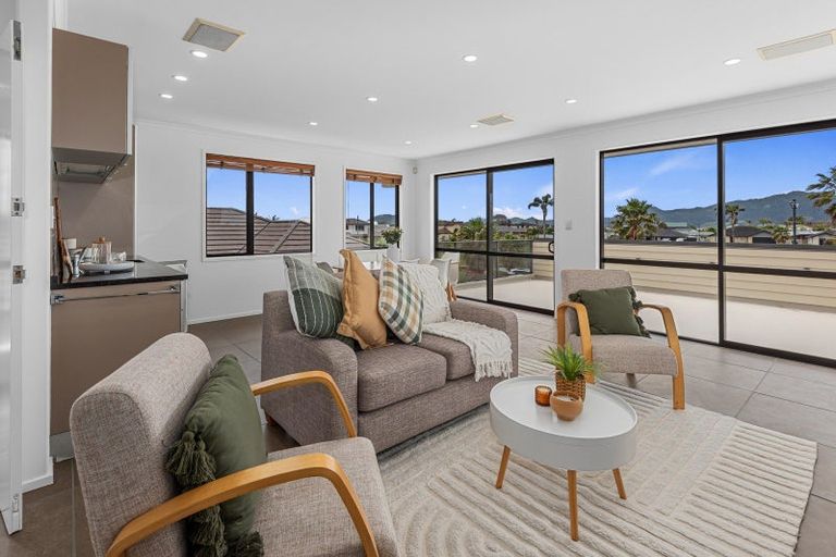 Photo of property in 38 Key West Drive, One Tree Point, 0118