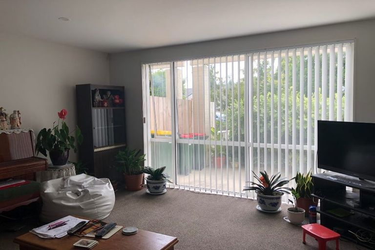 Photo of property in 43 Popokatea Drive, Takanini, 2112