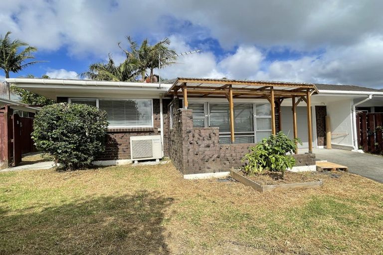 Photo of property in 1/4 Palm Court Drive, Glen Eden, Auckland, 0602