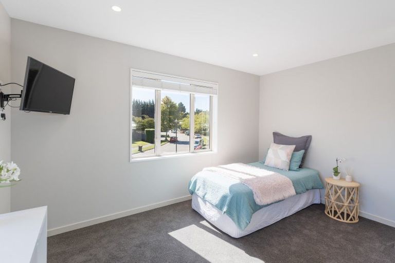 Photo of property in 40 Birkdale Drive, Shirley, Christchurch, 8061