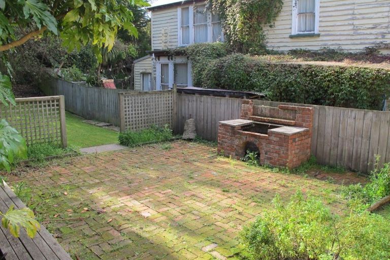 Photo of property in 26 Durham Street, Mornington, Dunedin, 9011