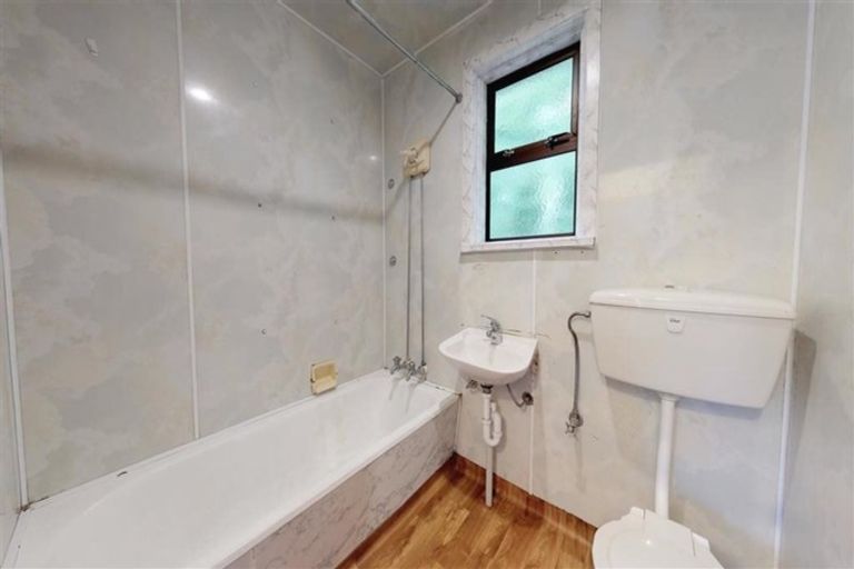 Photo of property in 48 Buckley Road, Southgate, Wellington, 6023