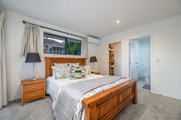 Photo of property in 62 Waitaki Street, Henderson, Auckland, 0612