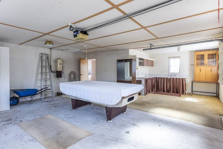 Photo of property in 14 Hastings Street, Waikanae Beach, Waikanae, 5036