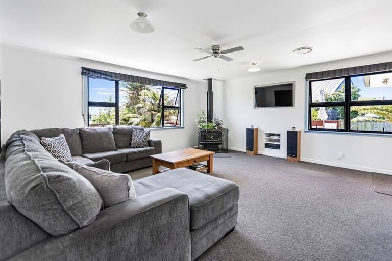 Photo of property in 32 Porikapa Road, Owhata, Rotorua, 3010