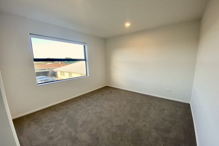 Photo of property in 2/438 Armagh Street, Linwood, Christchurch, 8011