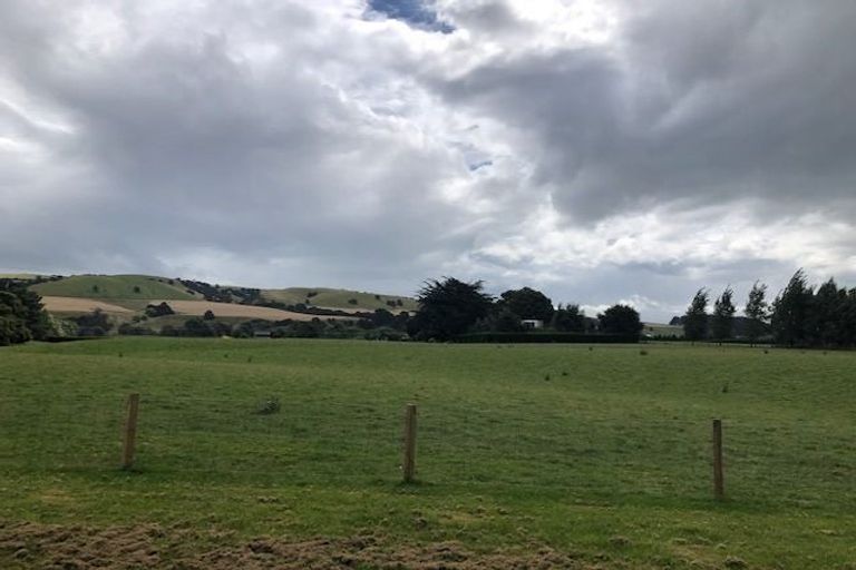 Photo of property in 34 Admiral Road, Gladstone, Masterton, 5883