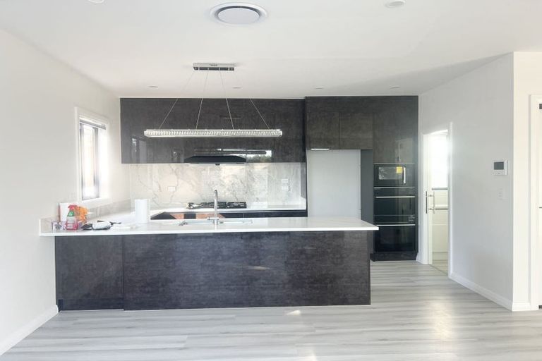 Photo of property in 333a East Coast Road, Mairangi Bay, Auckland, 0630