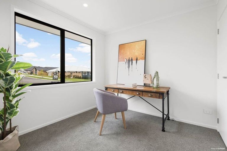 Photo of property in 11 Paul Way, Pokeno, 2402