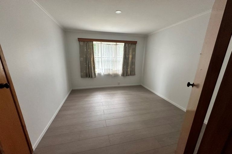 Photo of property in 42 Russell Road, Manurewa, Auckland, 2102