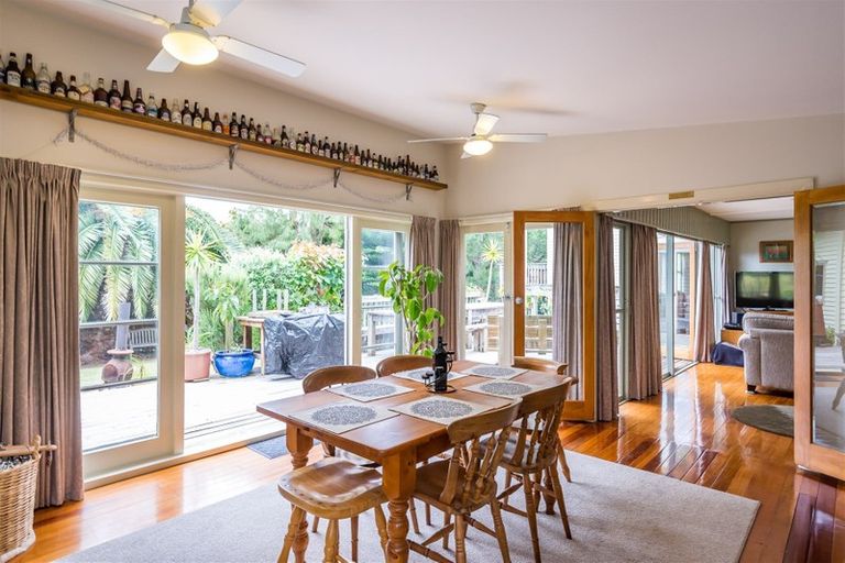 Photo of property in 92 Matai Road, Raumati South, Paraparaumu, 5032