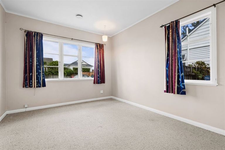 Photo of property in 12 Churchill Street, Kensington, Whangarei, 0112