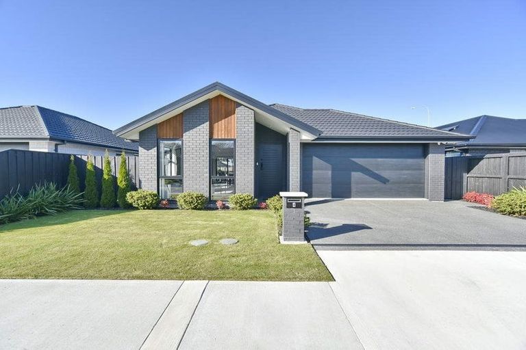 Photo of property in 4 Croydon Street, Woodend, 7610