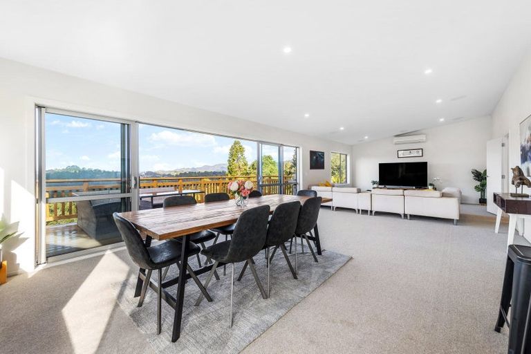 Photo of property in 1100-1102 Scenic Drive North, Swanson, Auckland, 0816