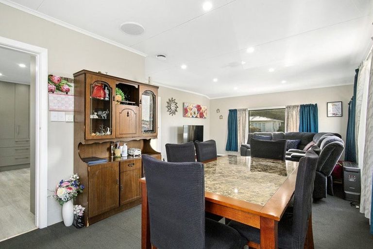 Photo of property in 82 Bell Street, Tawa, Wellington, 5028