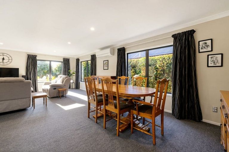 Photo of property in 9 Brancaster Place, Cambridge, 3434