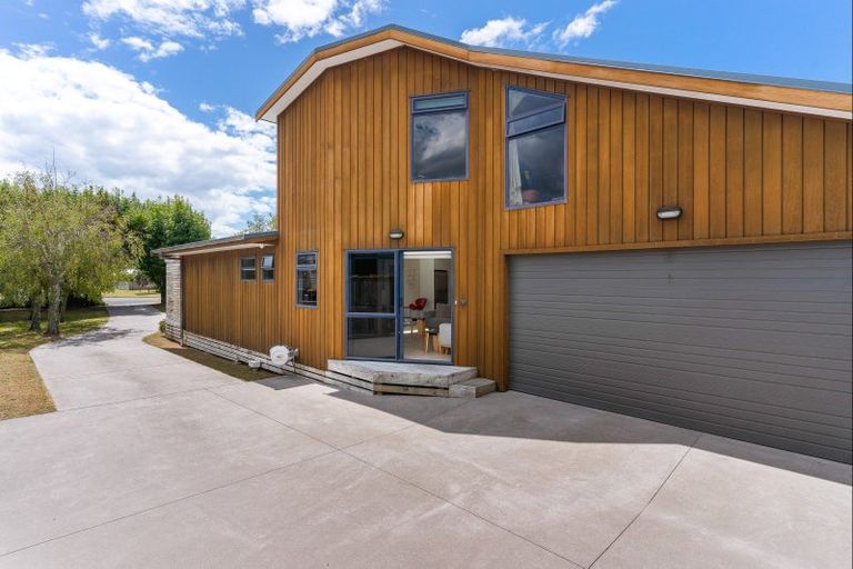 Photo of property in 210 Linton Crescent, Whangamata, 3620