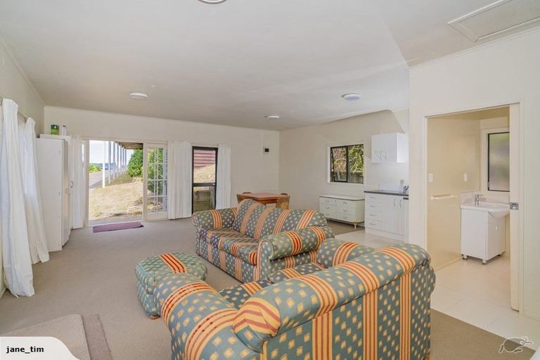 Photo of property in 106 Centennial Drive, Whitianga, 3510