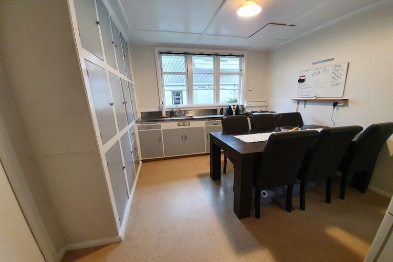 Photo of property in 12 Centennial Drive, Hokowhitu, Palmerston North, 4410