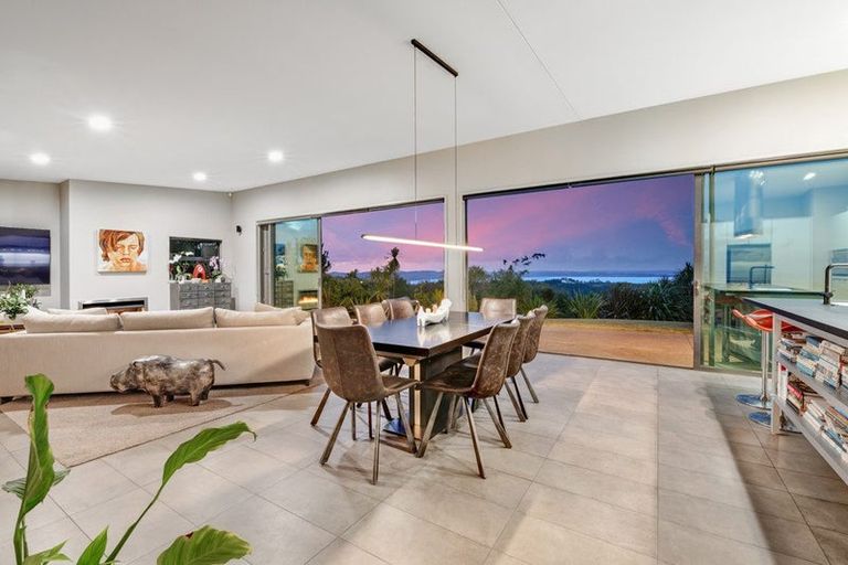 Photo of property in 102 West Road, Kaukapakapa, 0873