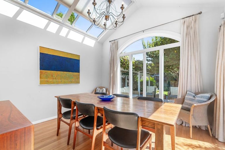 Photo of property in 43 Colombo Street, Cashmere, Christchurch, 8022